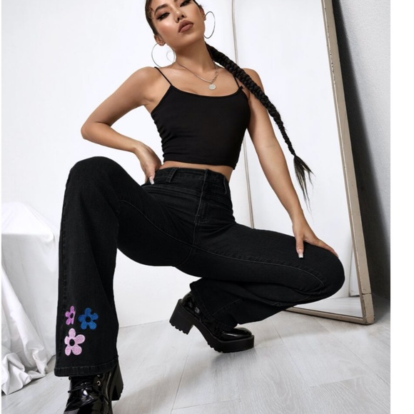 High Waist Floral Embroidered Flare Leg Jeans - Picture 1 of 5